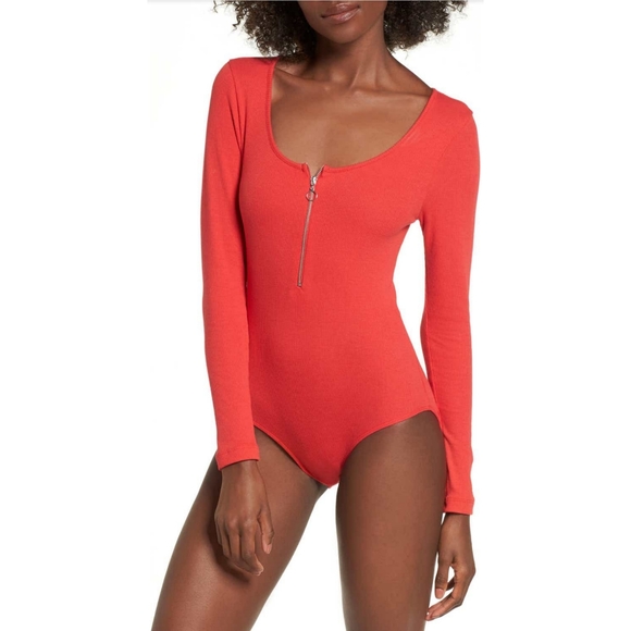Red Ring Pull Zipper Bodysuit - Picture 5 of 9